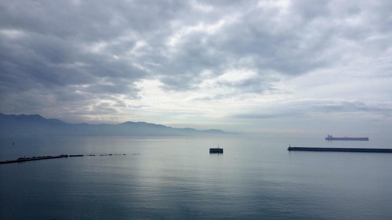 卡拉马塔Seafront Penthouse Leo公寓 外观 照片